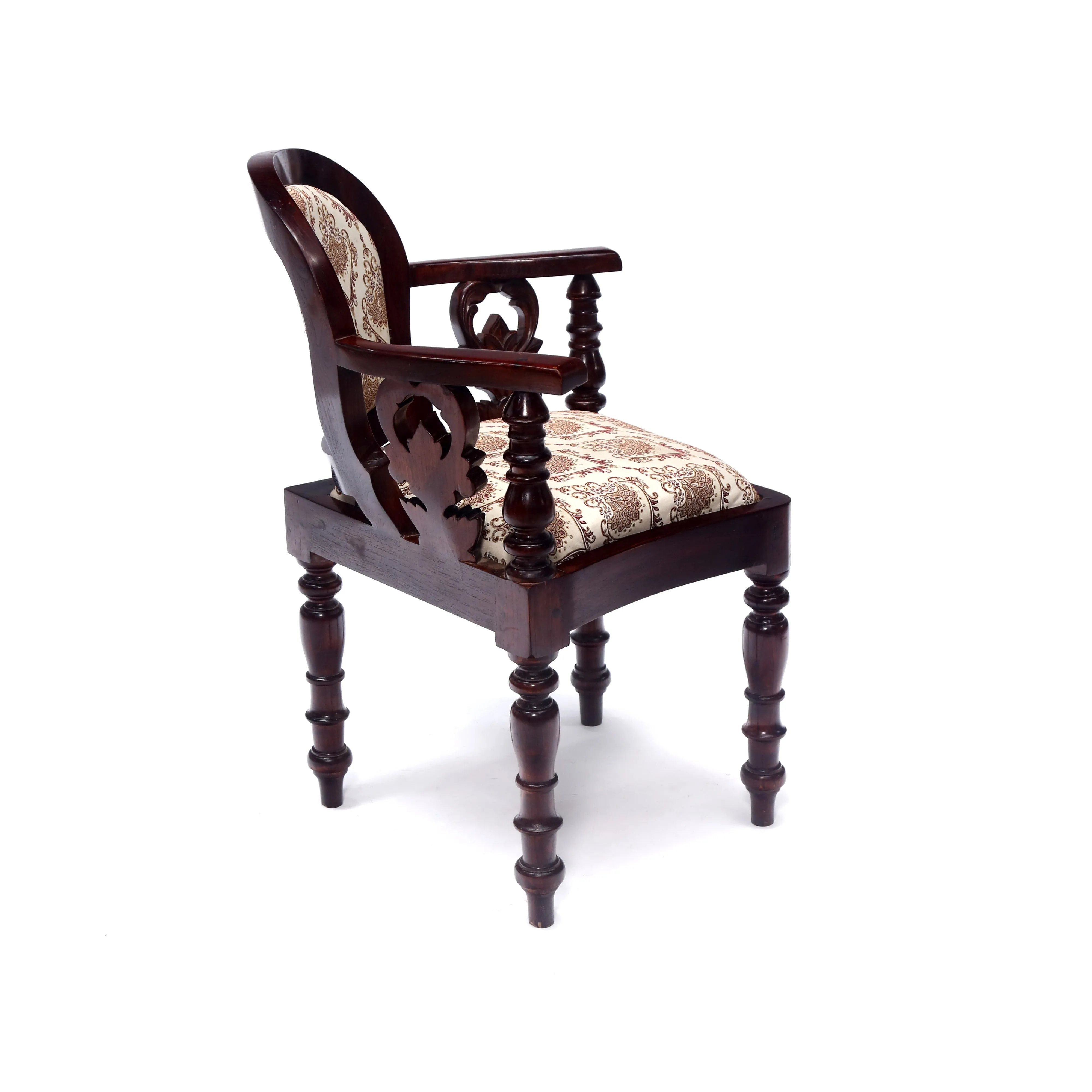 Diagonal Aligned Colonial Chair